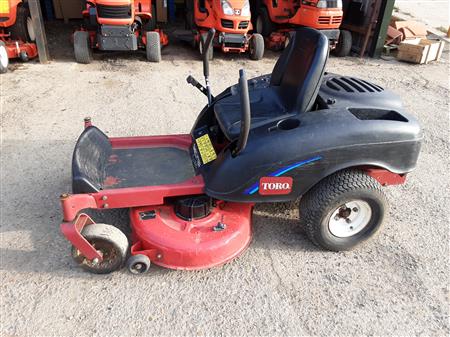 used-toro-74420-zero-turn-petrol-ride-on-mower